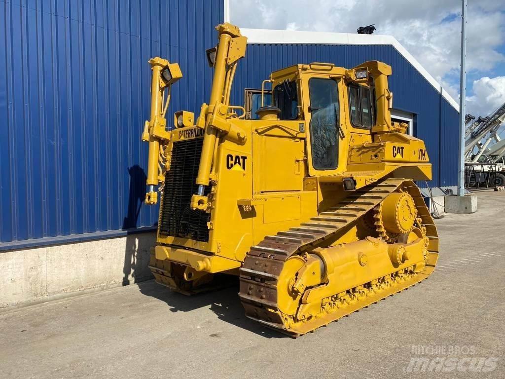 CAT D 7 H Telaketjupuskutraktorit