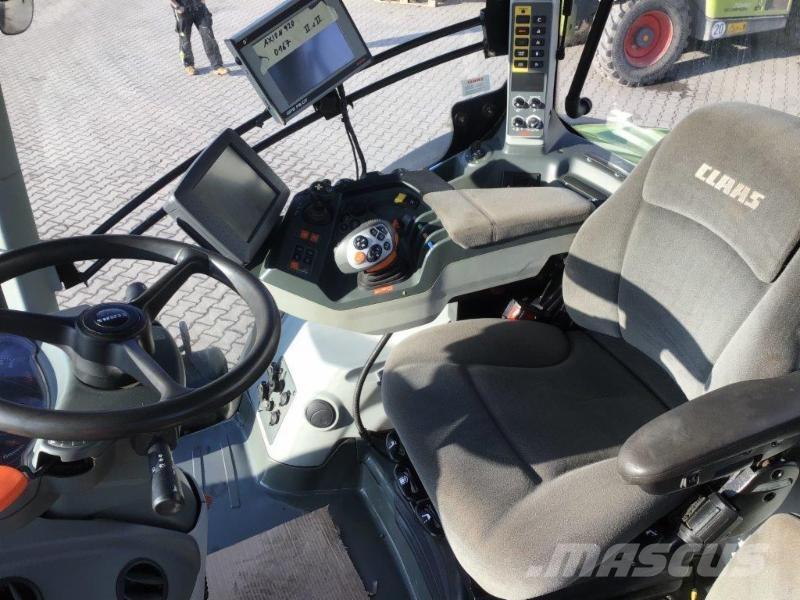 CLAAS AXION 920 Traktorit