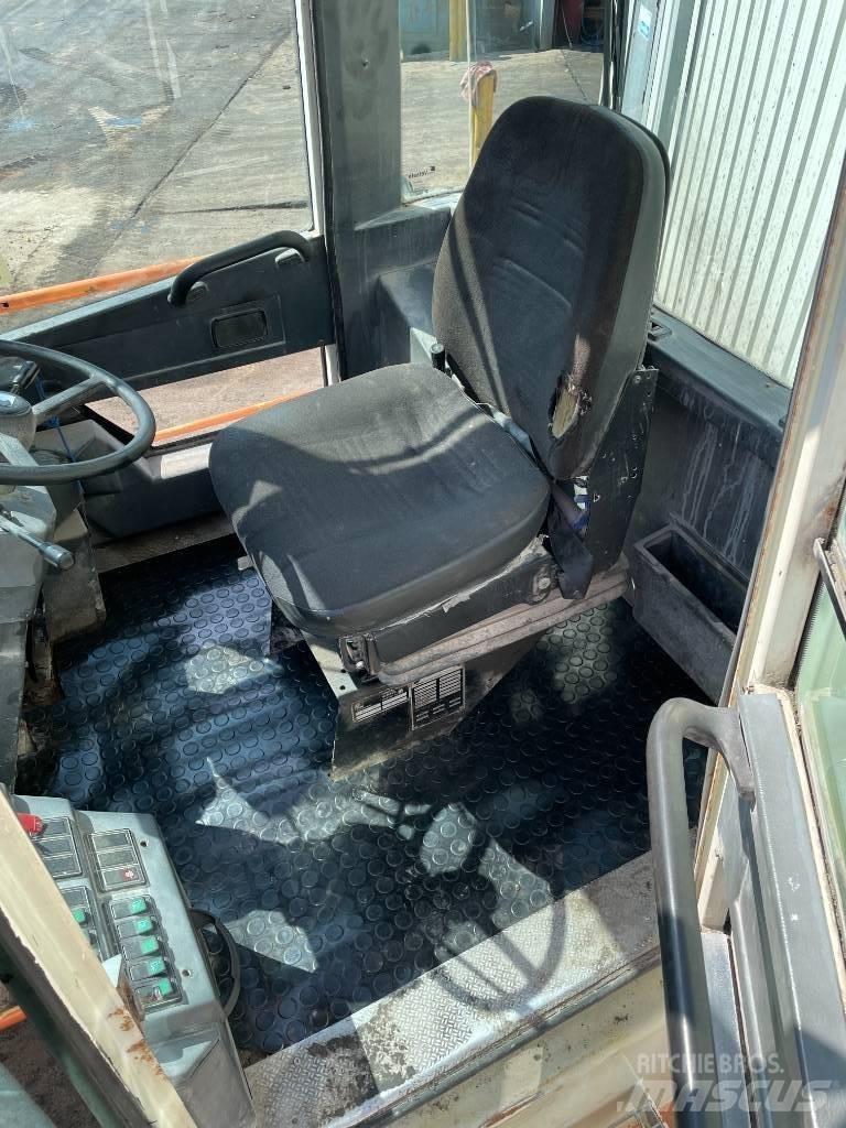 Valmet TD7ECR Kontinkäsittelytrukit