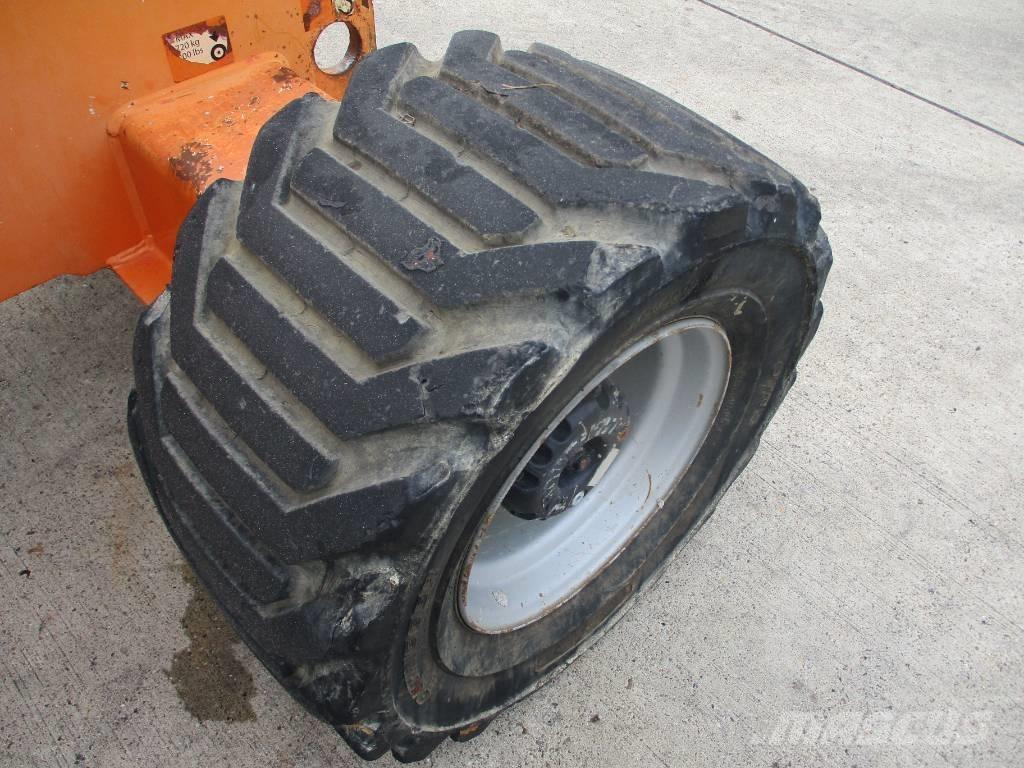 JLG 510 AJ (947) Pienikokoiset itseliikkuvat puominostimet