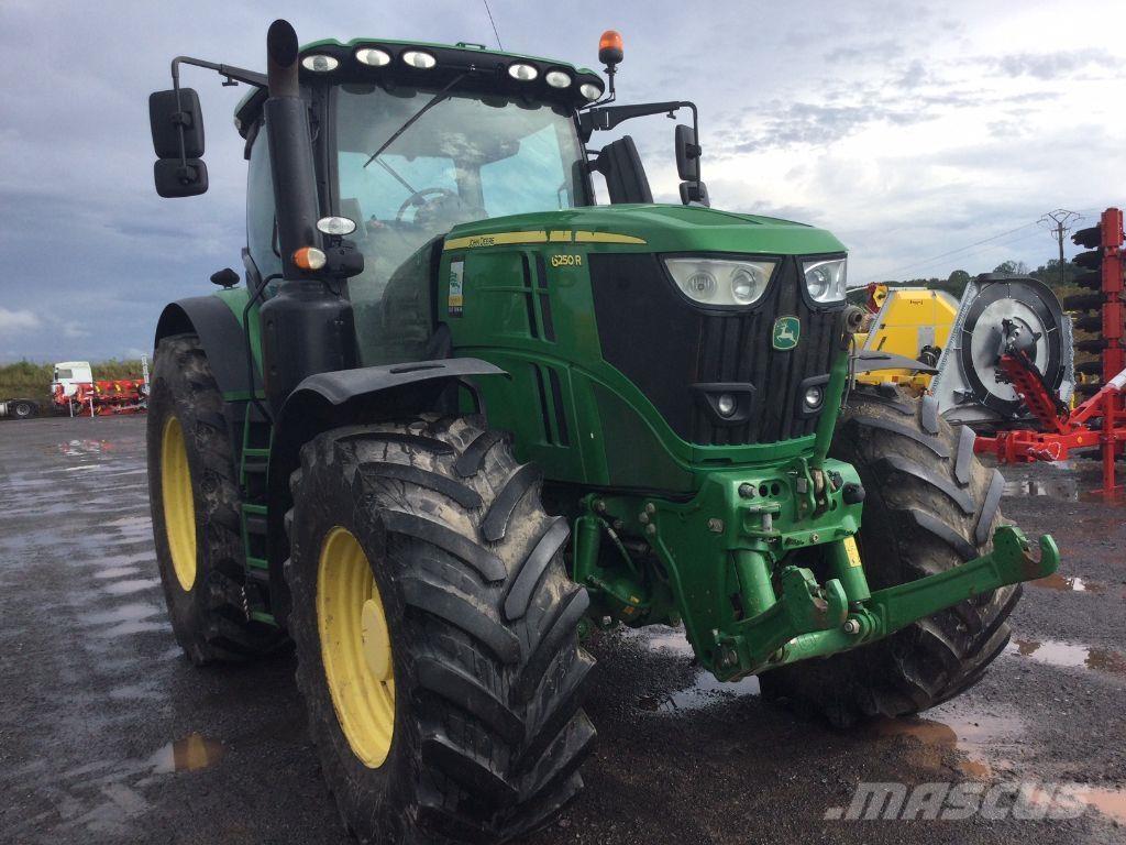 John Deere 6250R Traktorit