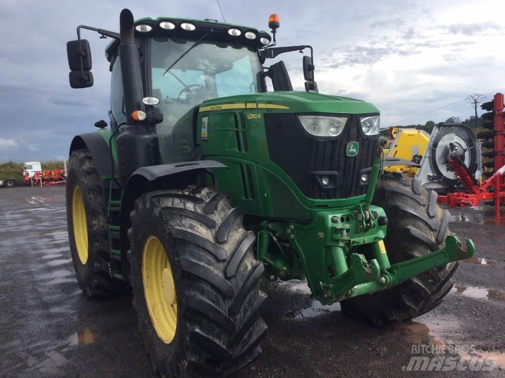 John Deere 6250R Traktorit