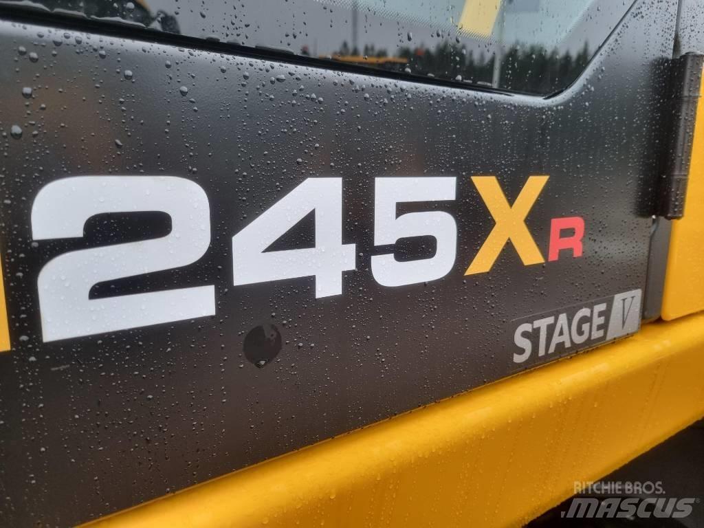 JCB 245 XR Telakaivukoneet