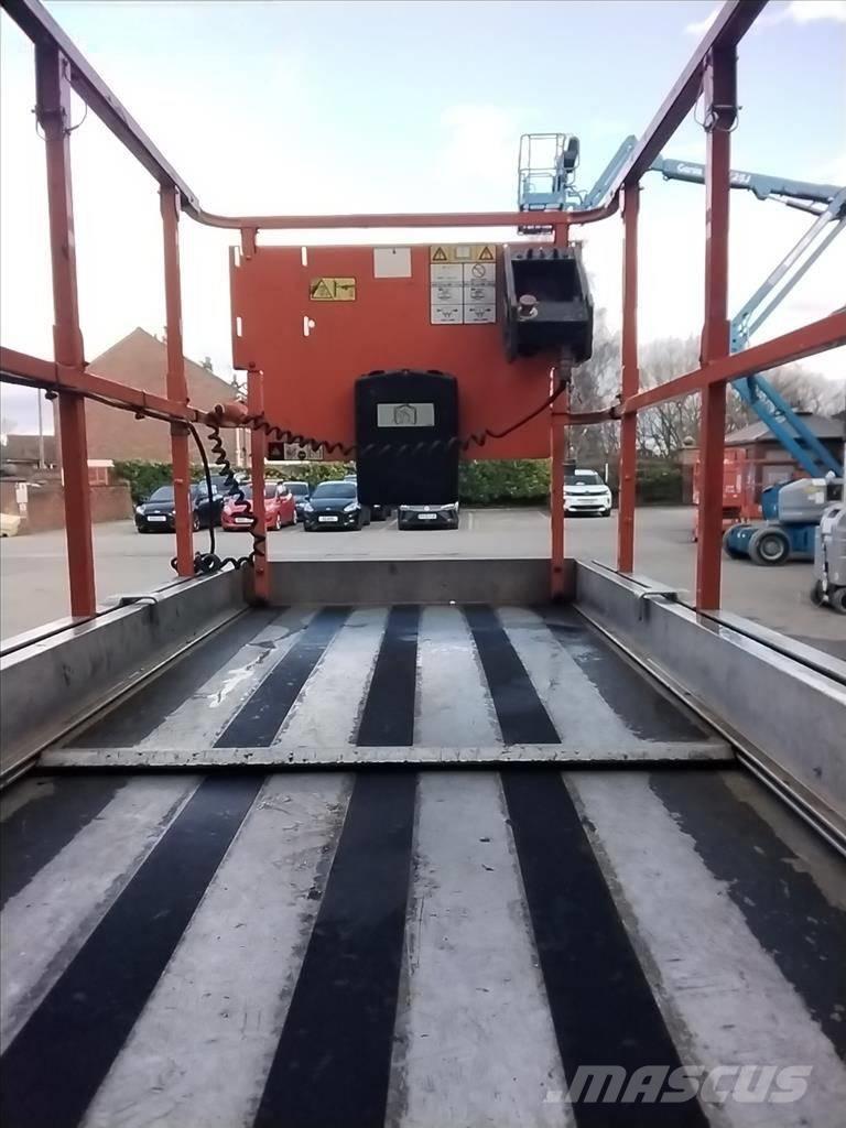 JLG 2646 ES Saksilavat