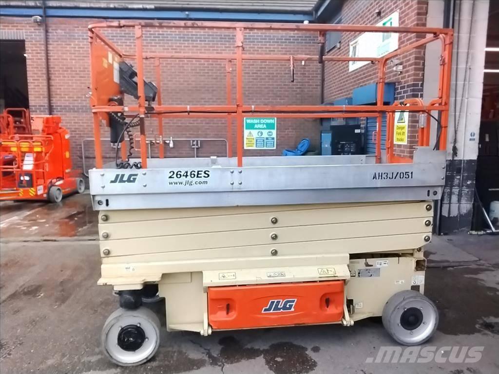 JLG 2646 ES Saksilavat