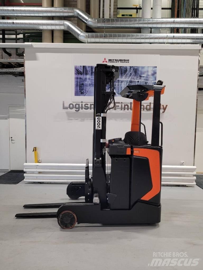 Rocla HSF16 Työntömastotrukit