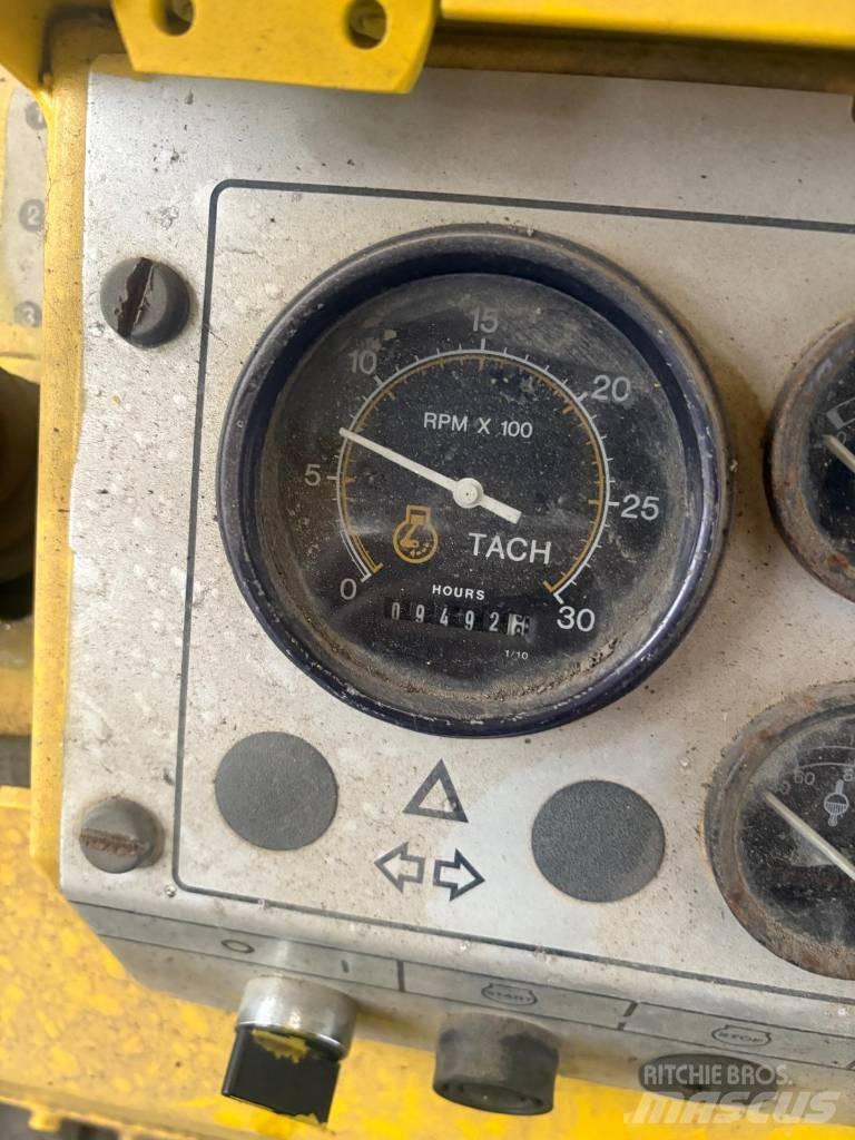 Dynapac CP 271 Kumipyöräjyrät