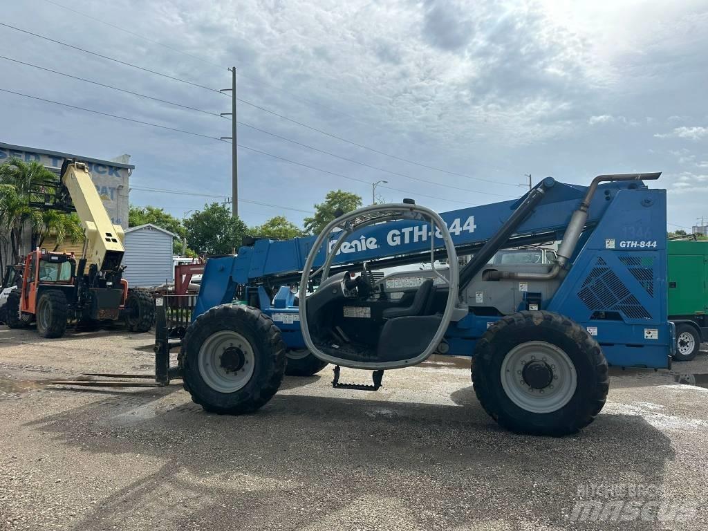 Genie GTH 844 Kurottajat