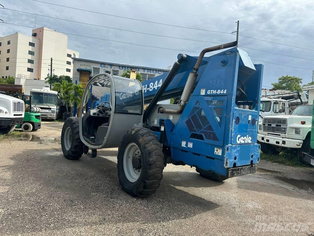 Genie GTH 844 Kurottajat