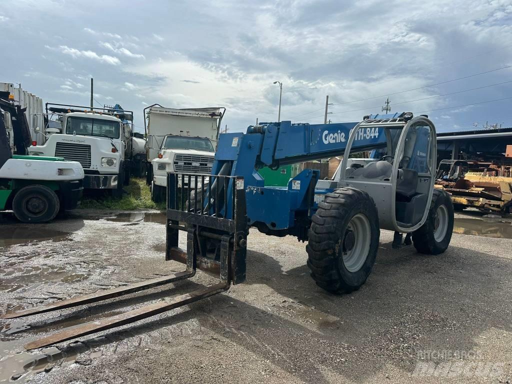 Genie GTH 844 Kurottajat