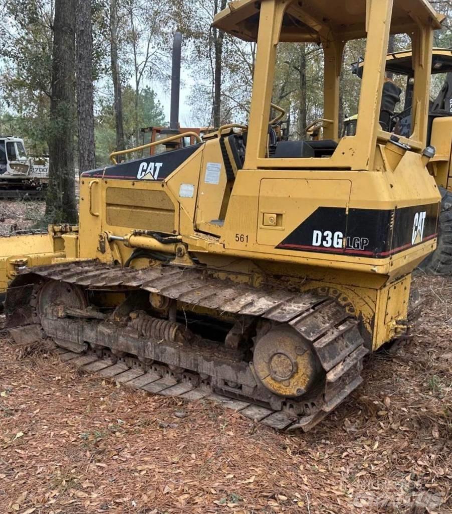 CAT D 3 G LGP Telaketjupuskutraktorit