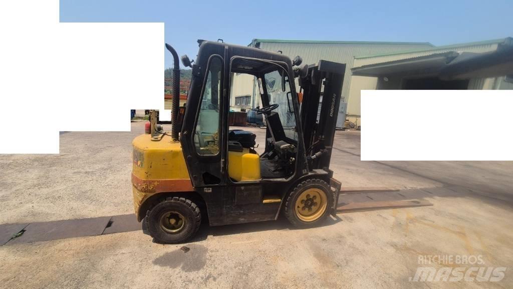 Hyundai D30 Muut haarukkatrukit