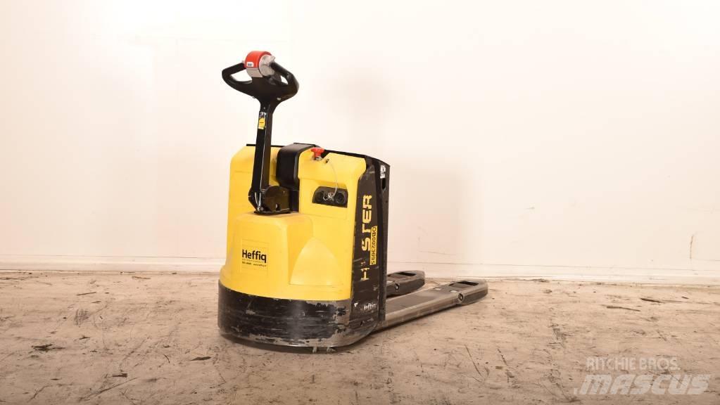Hyster P 1.6 Lavansiirtotrukit