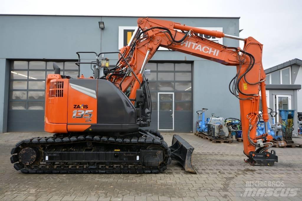 Hitachi ZX 135 US-7 Telakaivukoneet