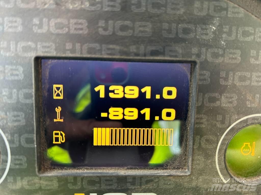 JCB VM 137 Yksivalssijyrät