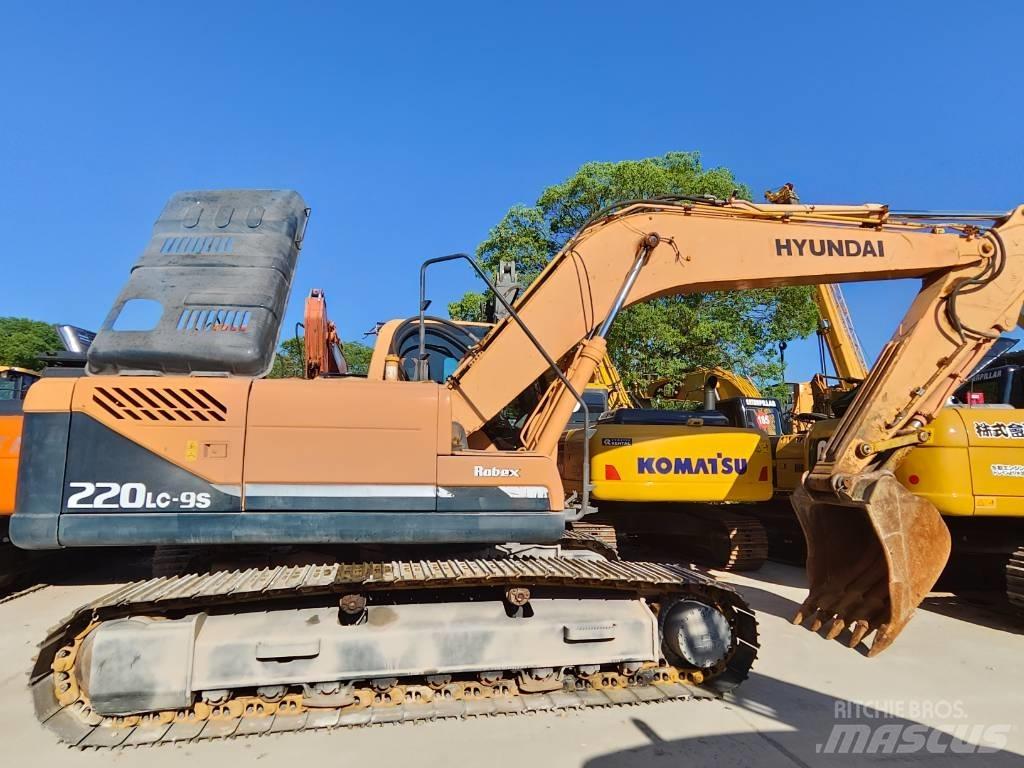 Hyundai Robex 220 LC Telakaivukoneet