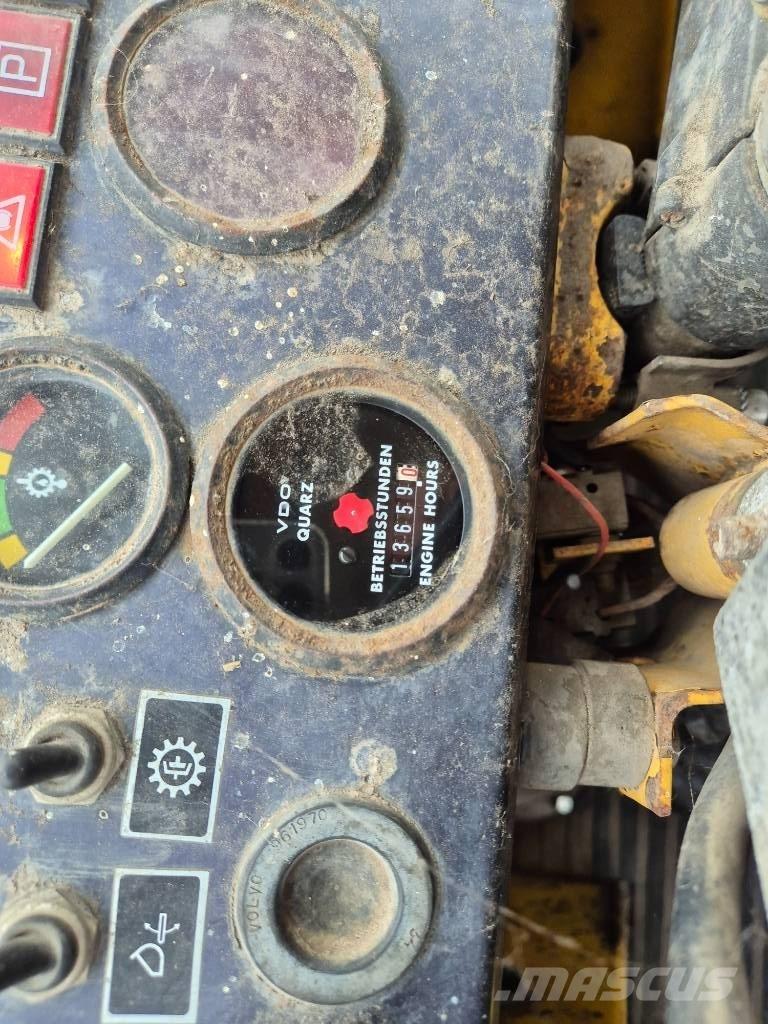 Volvo BM 4300 Pyöräkuormaajat