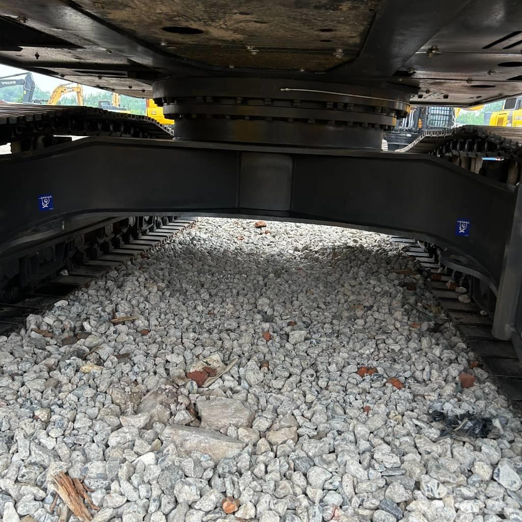 Volvo 290 Telakaivukoneet