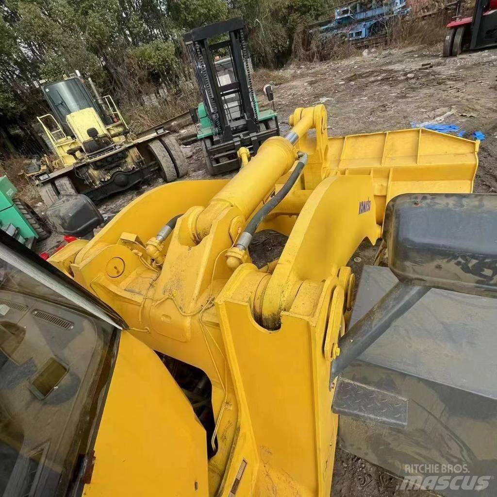 Komatsu WA 500 Pyöräkuormaajat