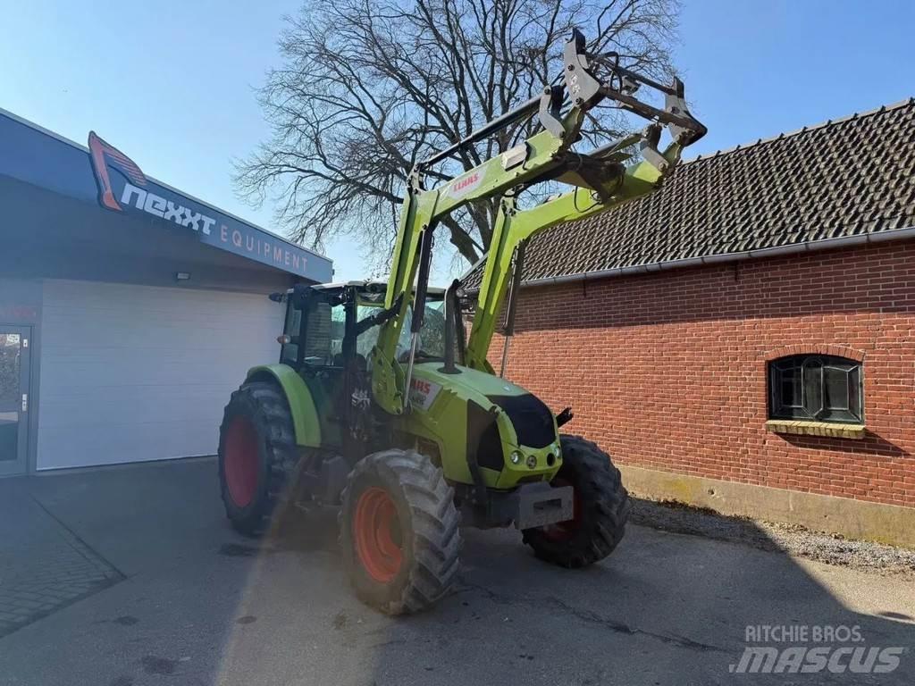 CLAAS Axos 330 Traktorit