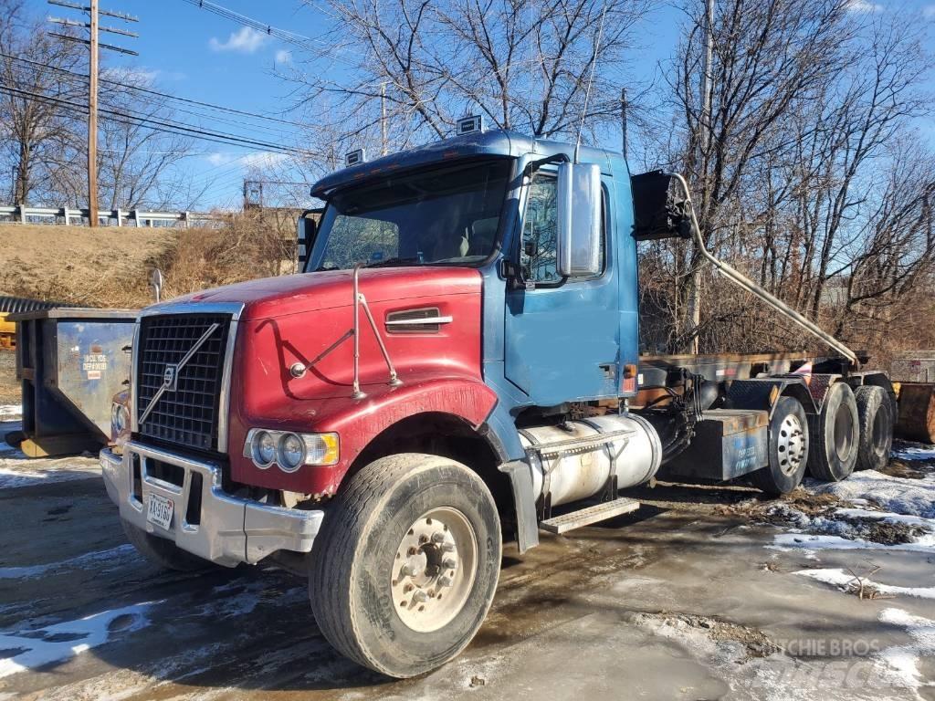Volvo VHD84F Vaihtolava-autot