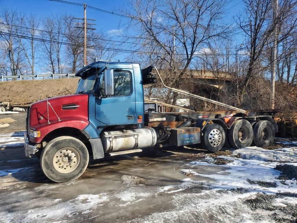 Volvo VHD84F Vaihtolava-autot
