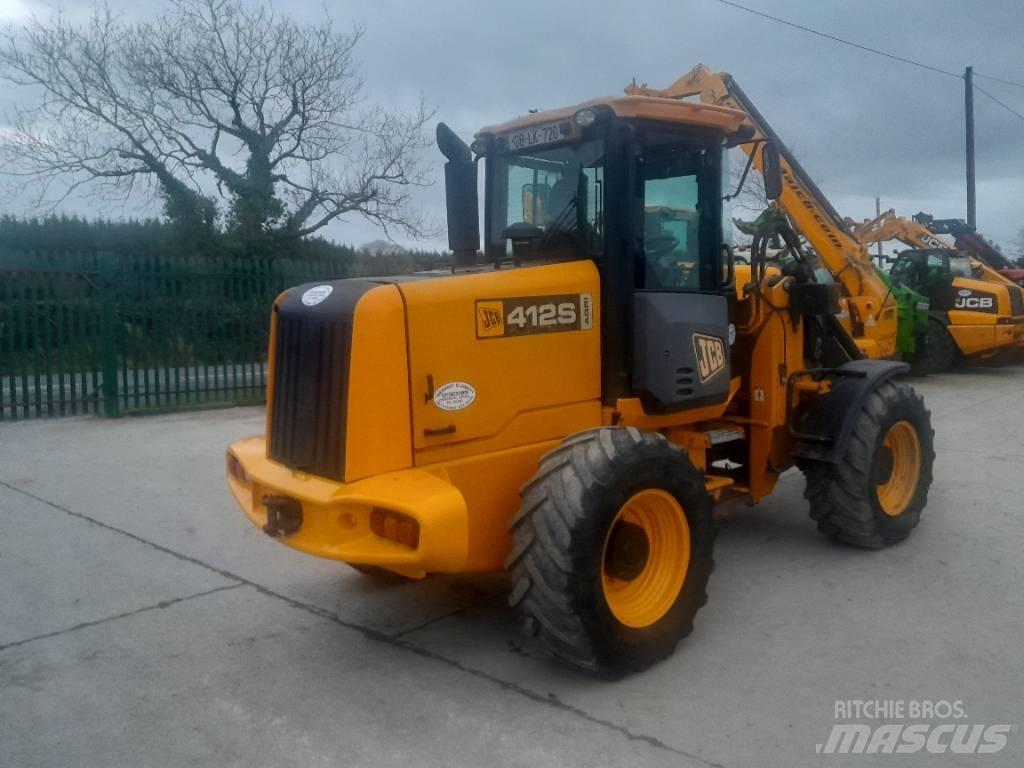 JCB 412 Pyöräkuormaajat