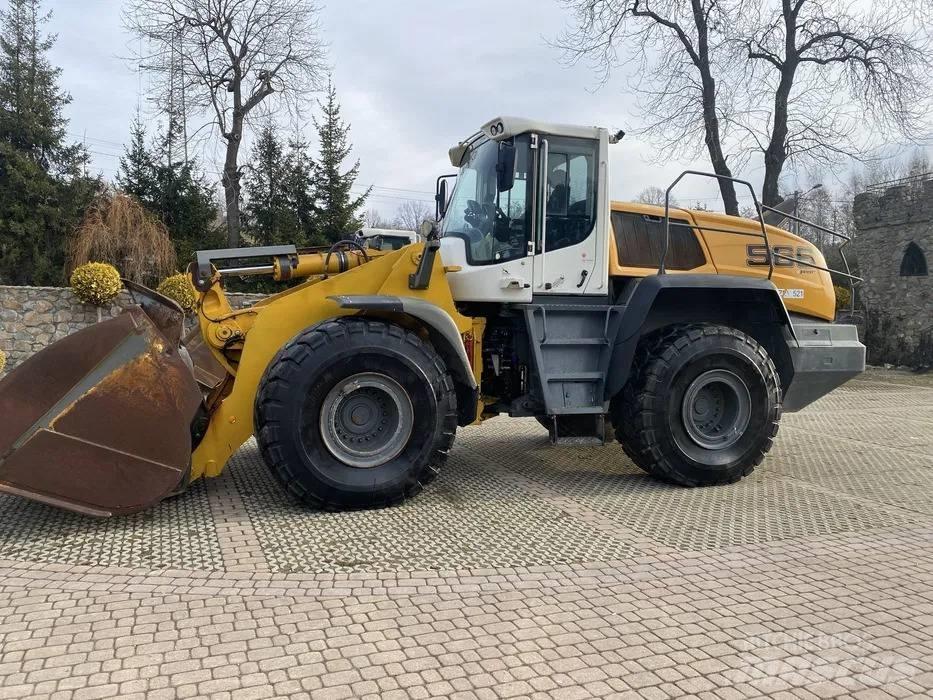 Liebherr L 566 Pyöräkuormaajat