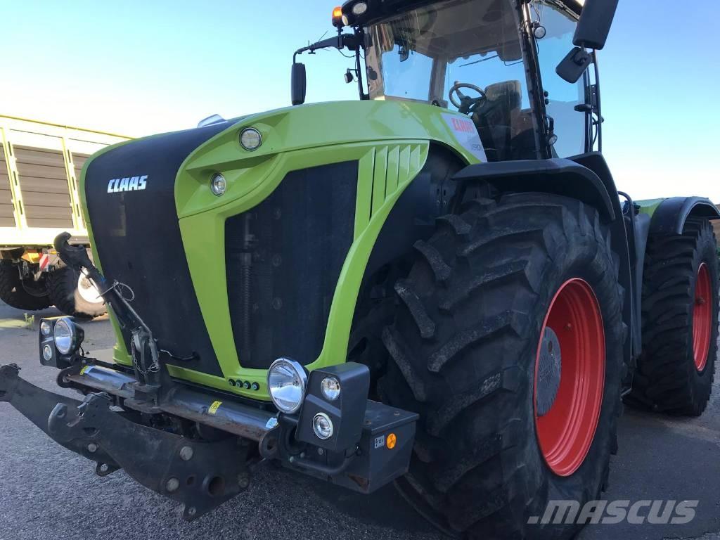 CLAAS XERION 4500 VC Traktorit