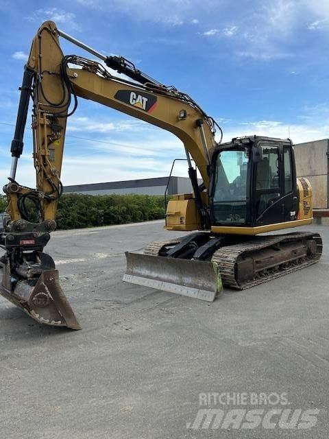 CAT 311 F LRR Telakaivukoneet