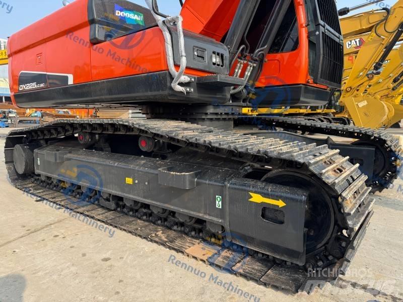 Doosan DX 225 LC-9C Telakaivukoneet