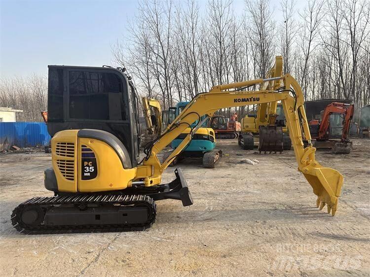 Komatsu PC35 Minikaivukoneet < 7t