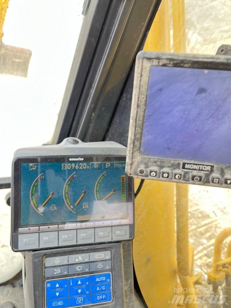 Komatsu PC 240 LC-7 Telakaivukoneet