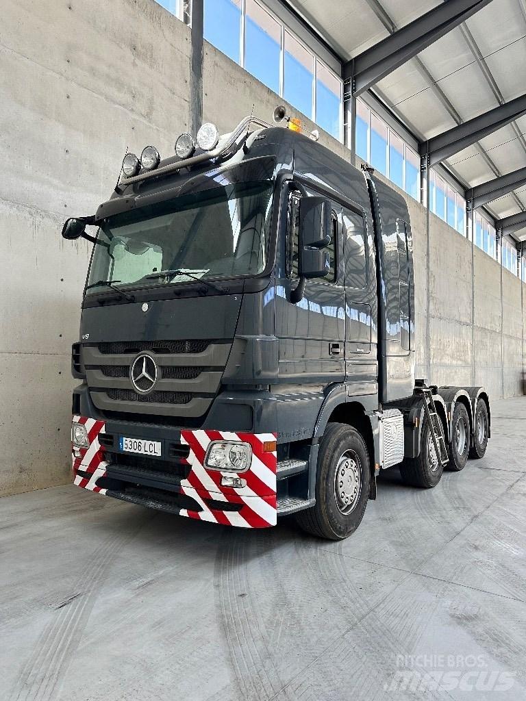 Mercedes-Benz 4165 S Vetopöytäautot