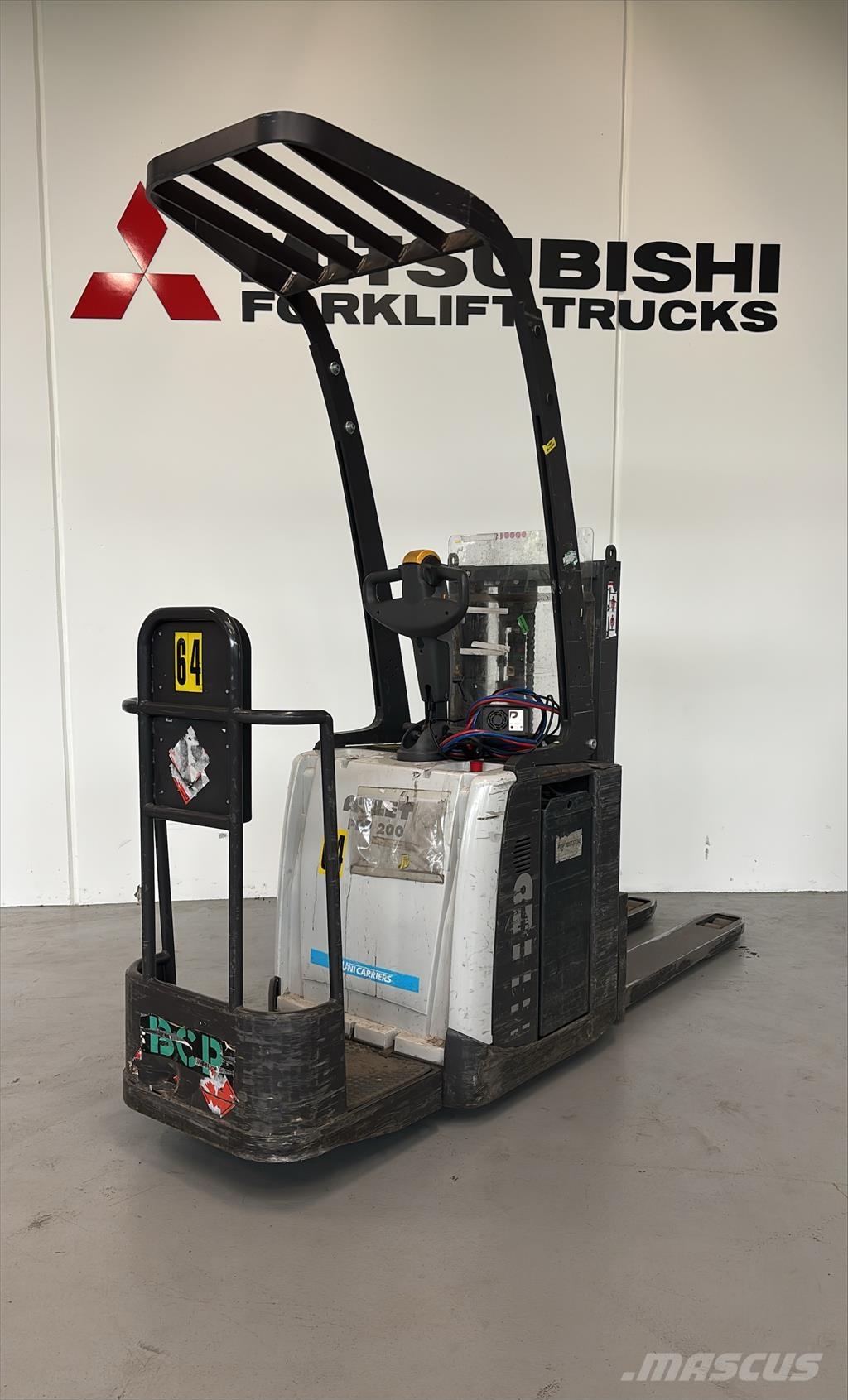 Atlet PDP200 Ajettavat pinoamisvaunut