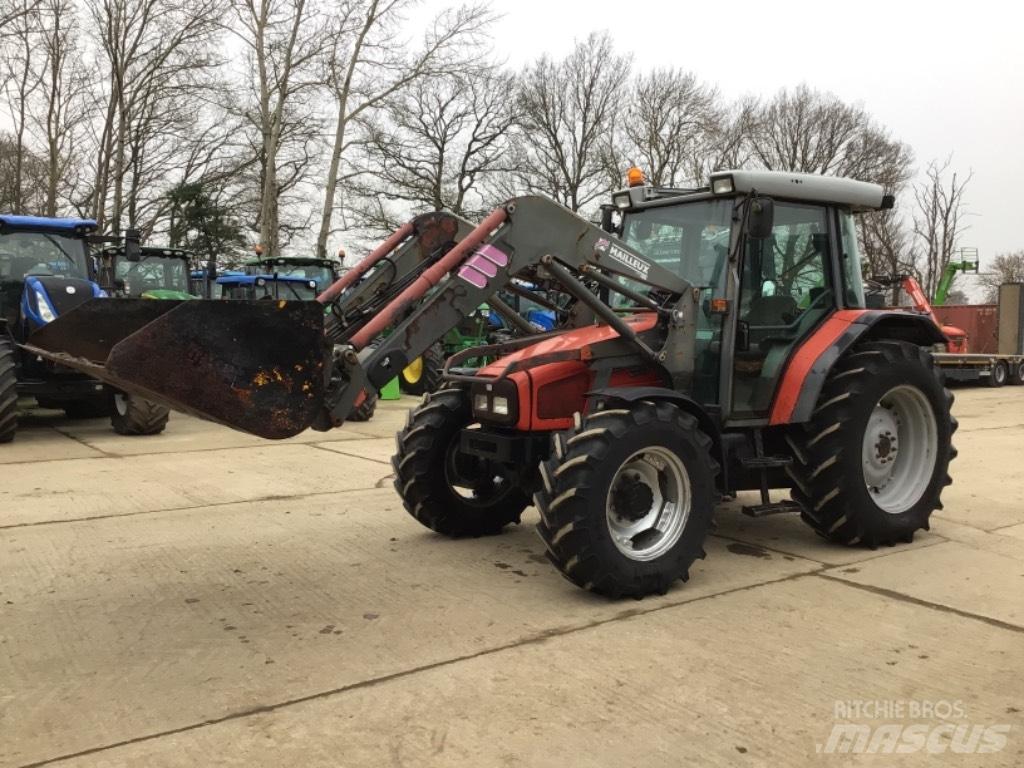 Massey Ferguson 4255 Traktorit