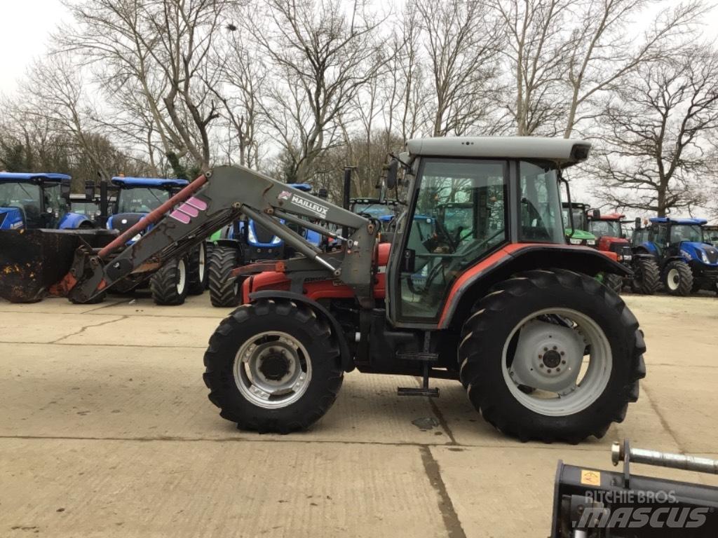 Massey Ferguson 4255 Traktorit
