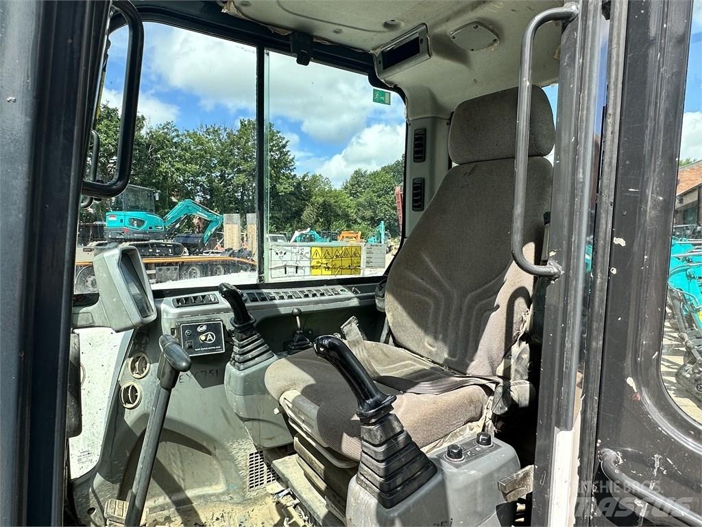 Bobcat E80 Minikaivukoneet < 7t