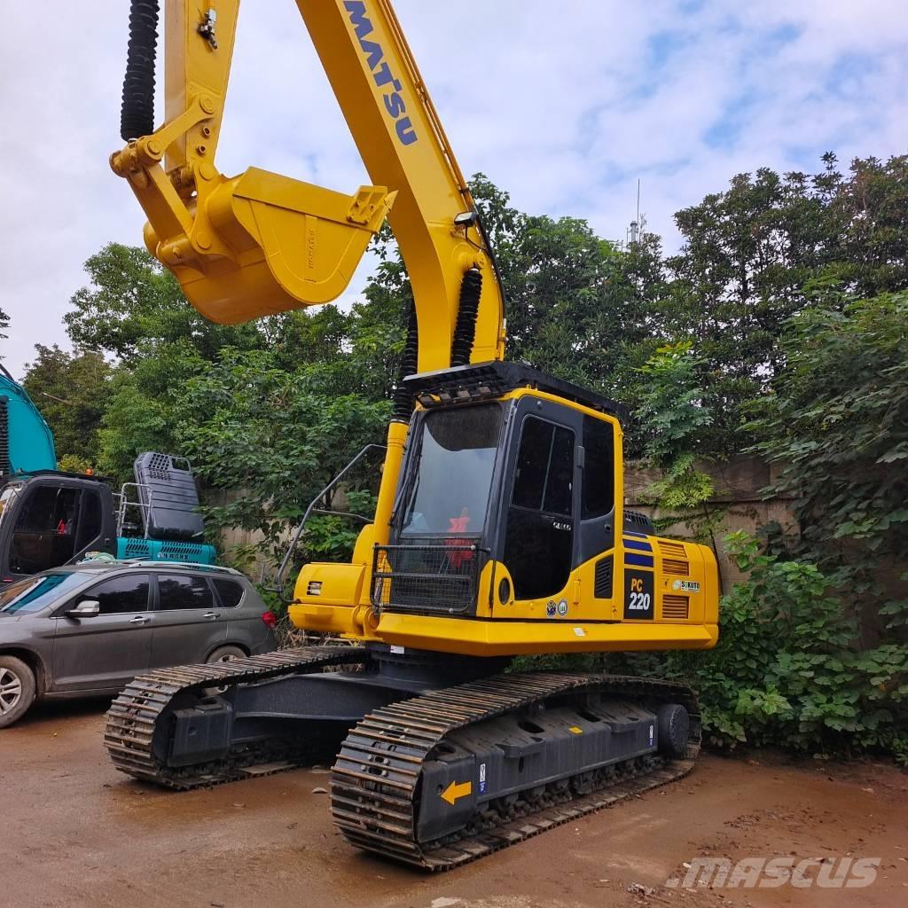 Komatsu PC220-8 Telakaivukoneet