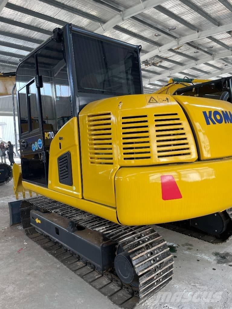 Komatsu PC 70 Midikaivukoneet 7t - 12t