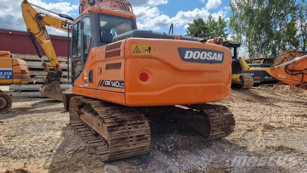 Doosan DX 140 LC-3 Telakaivukoneet