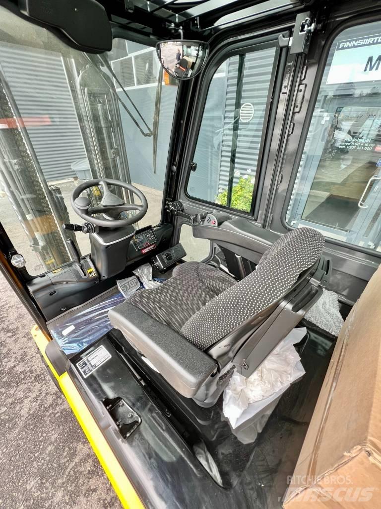 Hyundai 35B-9U Sähkötrukit