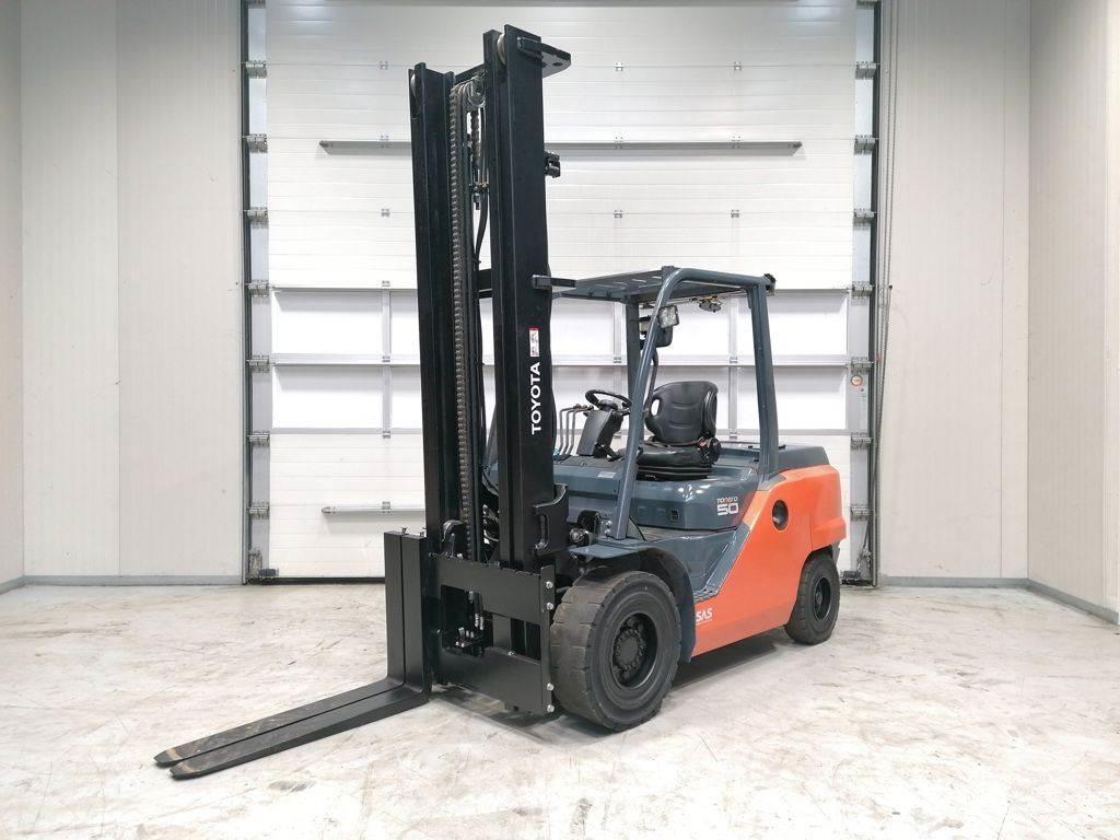Toyota 40-8FD50N Dieseltrukit