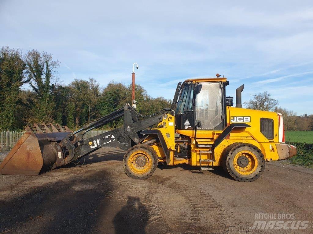 JCB 437 HT Pyöräkuormaajat