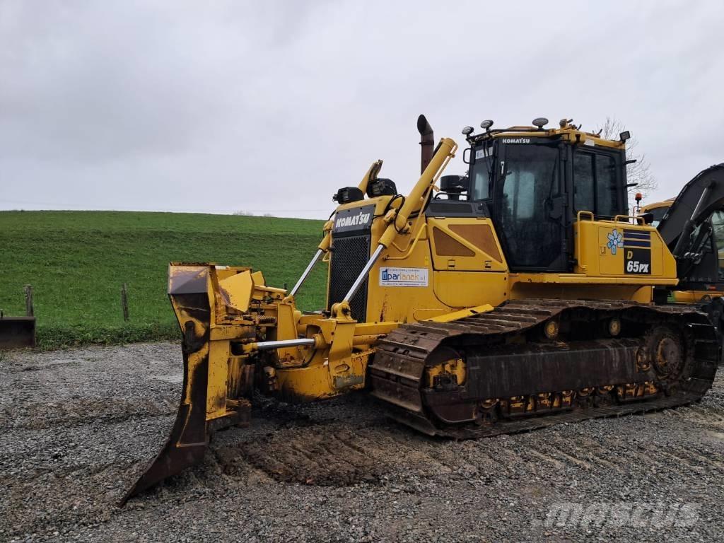 Komatsu D 65 PX-17 Telaketjupuskutraktorit