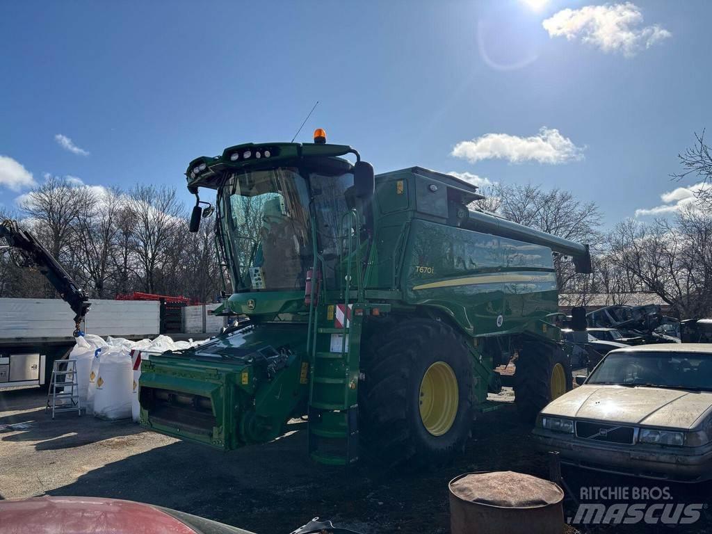 John Deere T670 Leikkuupuimurit