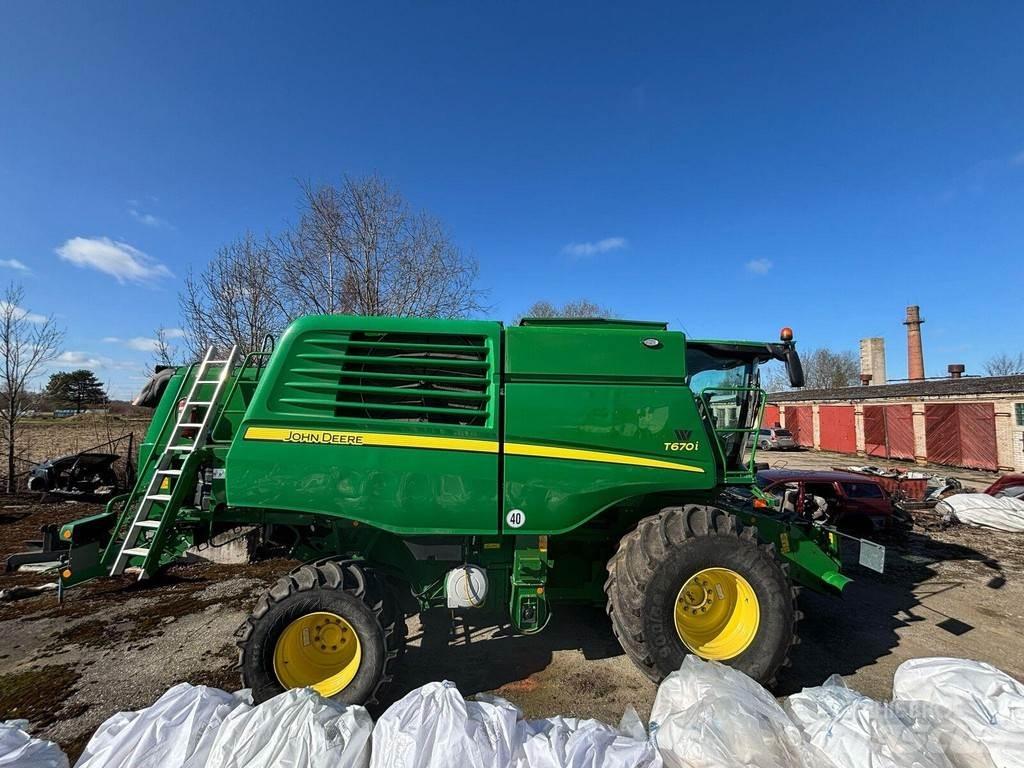 John Deere T670 Leikkuupuimurit