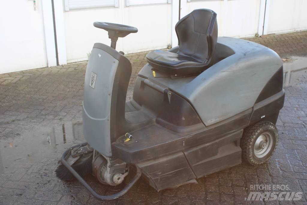 Kärcher KM 100/100 Lakaisukoneet