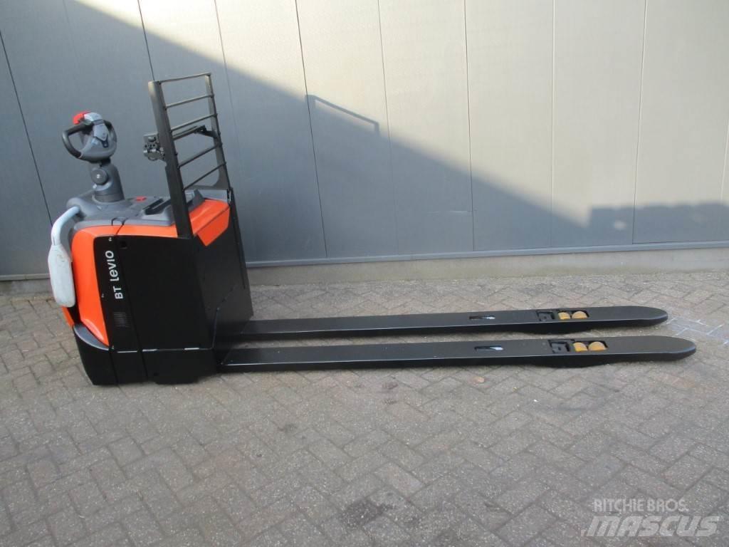 Toyota LPE 250 Lavansiirtotrukit ajotasolla