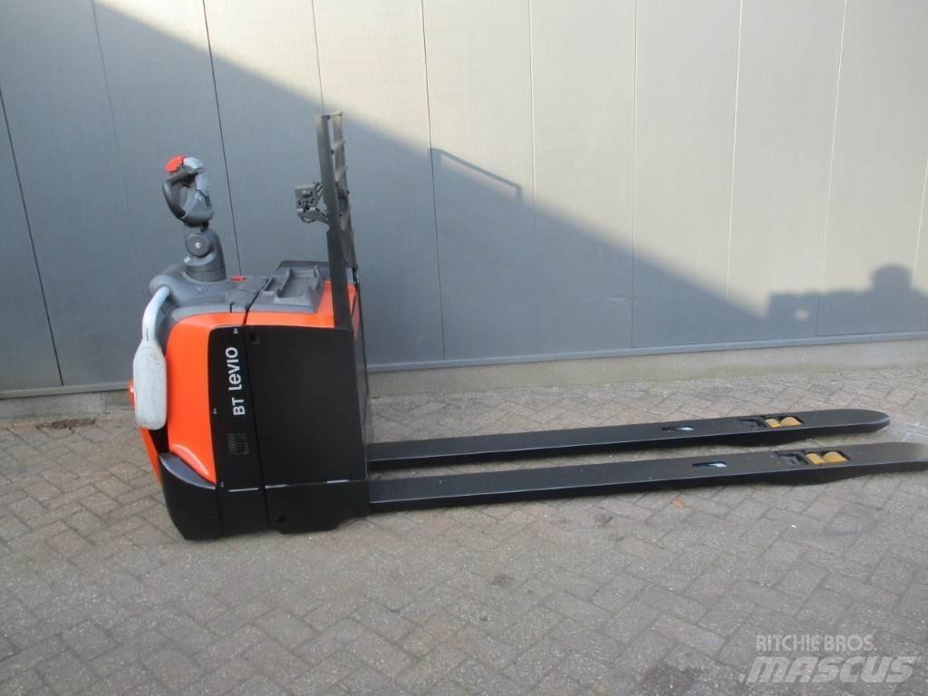 Toyota LPE 250 Lavansiirtotrukit ajotasolla